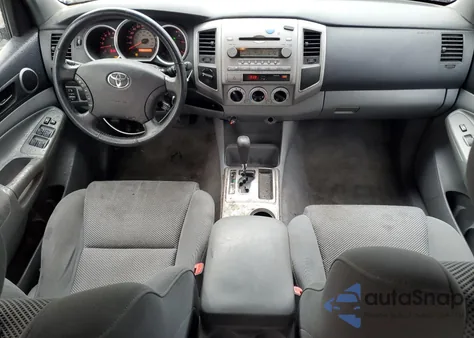 2006 Toyota Tacoma Double Cab z USA, uszkodzony, nr VIN 5TELU42NX6Z319044